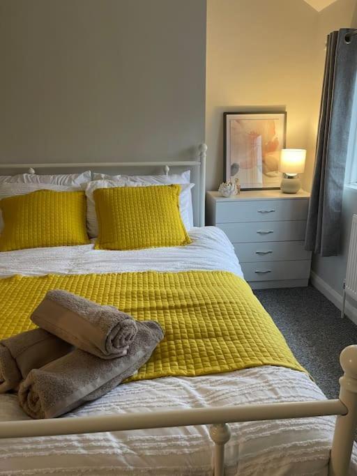 Beautiful, 1 Bedroom *
